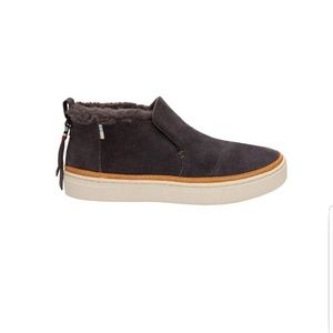 Womens Paxton Water-Resistant Slip-Ons size 6
